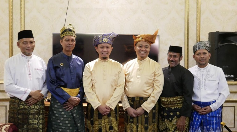 Usung Visi Pekanbaru Berbudaya, Maju dan Sejahtera, Bapaslon AMAN Dapat Tunjuk Ajar LAM Pekanbaru