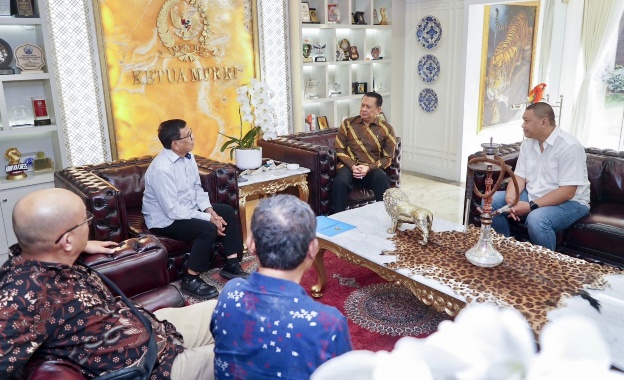 Terima Ketua Umum dan Pengurus PWI Pusat, Ketua MPR Dorong Peningkatan Kompetensi dan Profesionalitas Wartawan