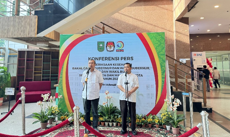 Paslon Gubernur Riau Syamsuar-Mawardi Jalani Tahapan Pemeriksaan Kesehatan