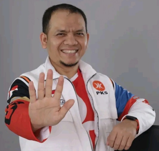 Resmi, H. Ahmad Tarmizi, Lc, MA Menjadi Wakil Ketua DPRD Riau