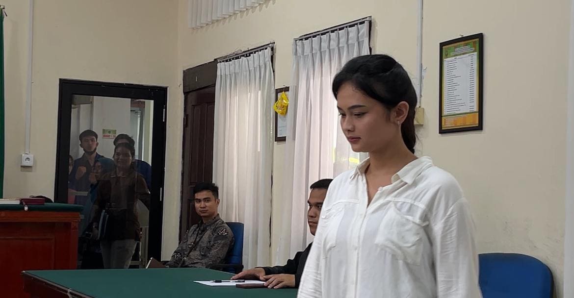 Terdakwa Kecelakaan Lalu Lintas Marisa Putri Menghadapi Sidang Perdana di Pengadilan Negeri Pekanbaru