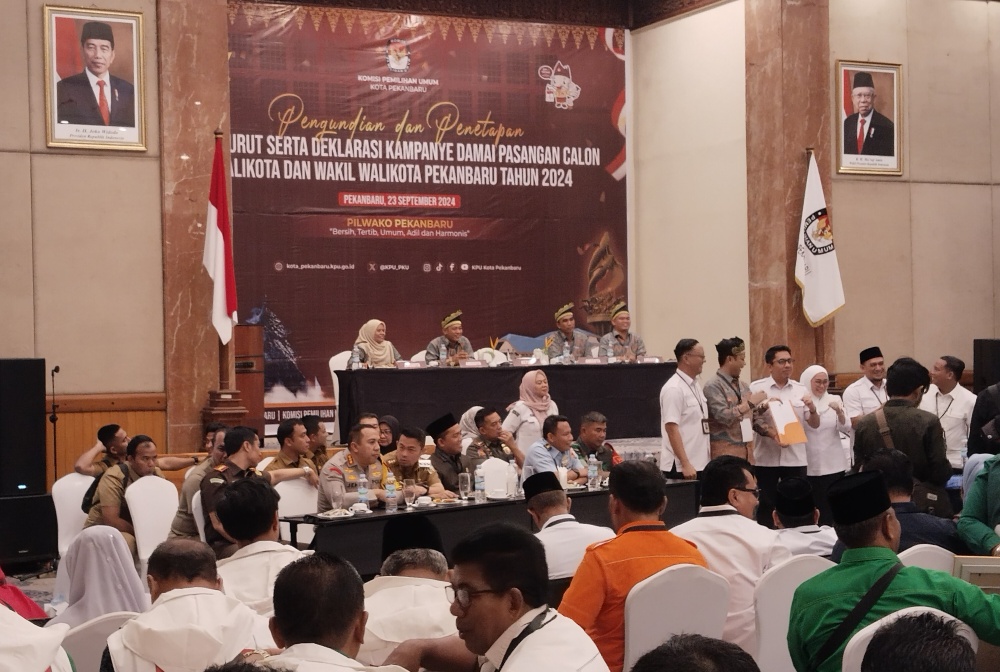 KPU Pekanbaru Gelar Pleno Pencabutan Nomor Urut Paslon Pilkada, Berikut Hasilnya