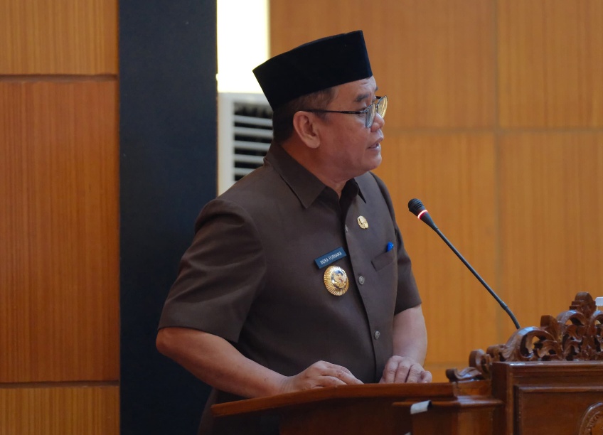 Semarakkan HUT Siak ke 25, Pj Bupati Himbau Warga Pasang Bendera dan Umbul-umbul Mulai 1 Oktober